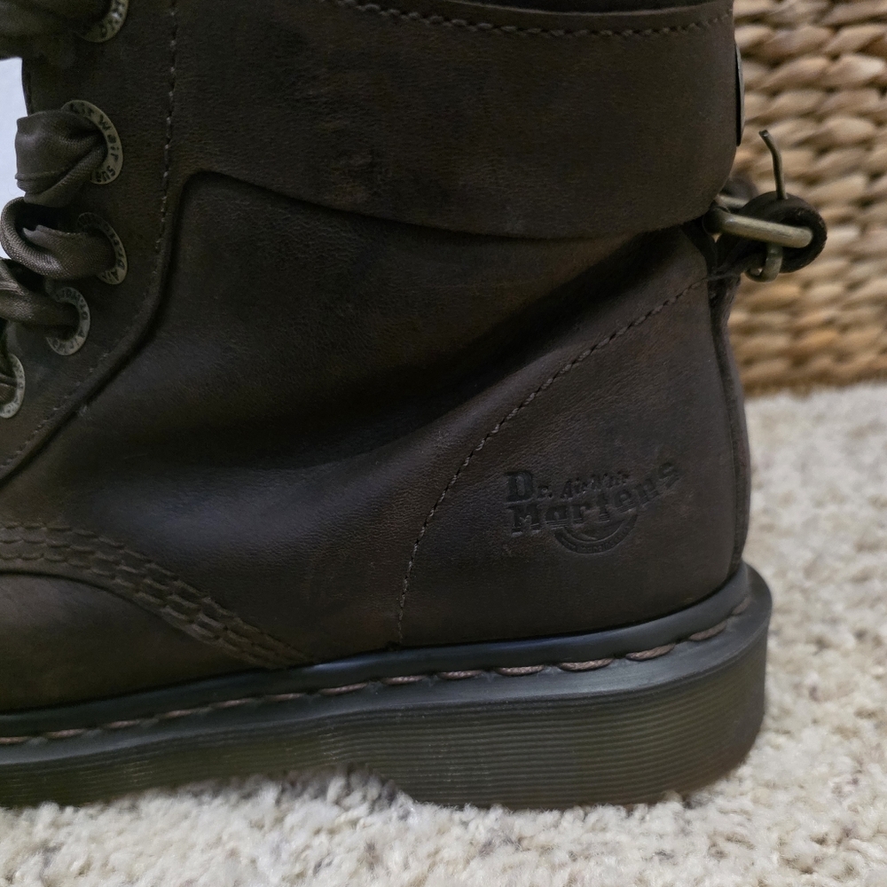 Dr.Martens Triumph 1914 Floral Brown Fold Down Big Eyes Chic Leather Size 8 - Picture 8 of 11